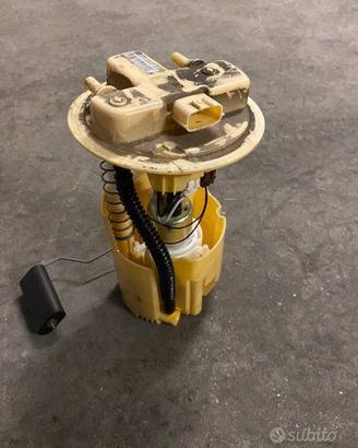 Pompa carburante Renault clio 4