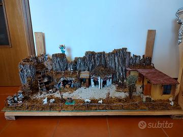 Presepe artigianale con statuine