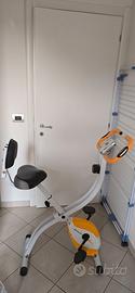 Cyclette pieghevole con display funzionante