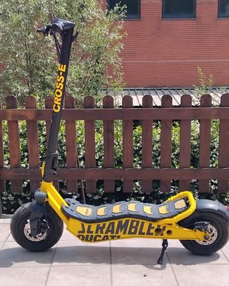 monopattino ducati scrambler e cross