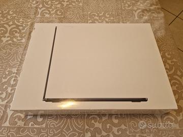 MacBook Air M2 16 Gb 250gb ssd NUOVO MAI APERTO