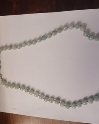 Collana in perle verdi