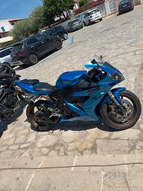 Yamaha R1