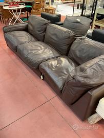 Divano in pelle Frau