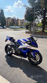 Honda cbr 600 rr