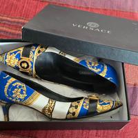 tacchi bassi Versace