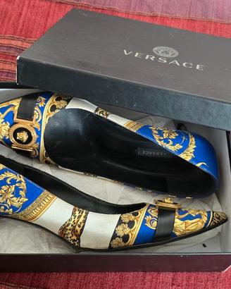 tacchi bassi Versace