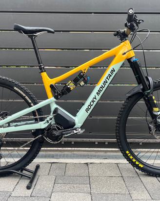 E-Bike Rocky Mountain Altitude