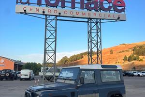 Land Rover Defender 90 turbodiesel Hard-top