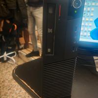 computer compatto fisso da tavolo 