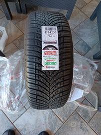 Pneumatico 4 stagioni