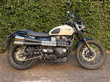 Triumph street scrambler 900