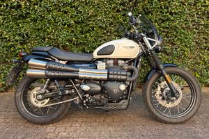 Triumph street scrambler 900