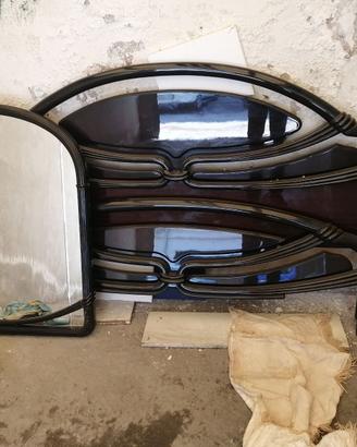 letto matrimoniale,specchio,poltroncina