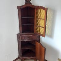 Mobile ad angolo vintage