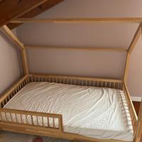 Letto a Capanna Montessoriano