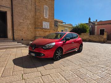 Renault clio 1.5 dci DIESEL 90 cavalli Anno 2014