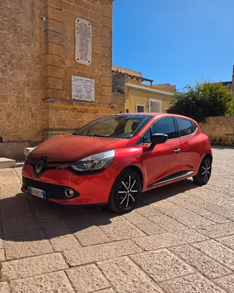 Renault clio 1.5 dci DIESEL 90 cavalli Anno 2014