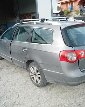 W PASSAT 1.9 TD autom SW 2007 RICAMBI 