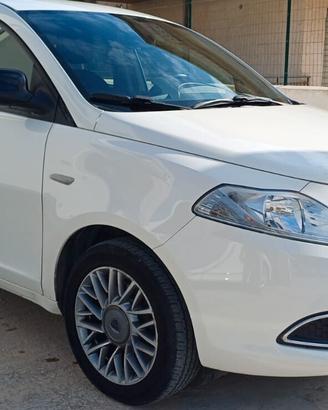 Lancia Ypsilon 1.3 MJT 16V 95 CV 5 porte S&S Gold