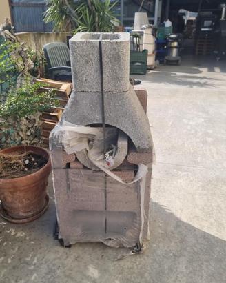 BARBECUE PREFABBRICATO IN CEMENTO