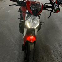 Ducati monster 821
