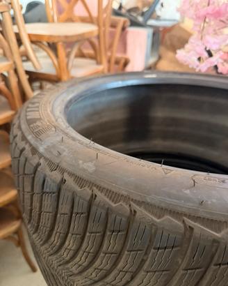 Gomme invernali 295 35 r21 + 265 40 r21 michelin