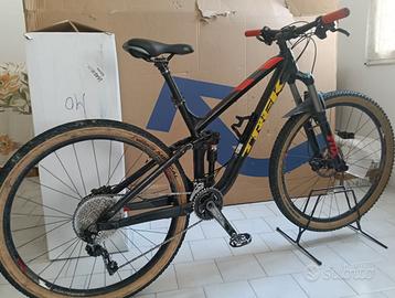 MTB biammortizzata Modello TREK FUEL EX 8