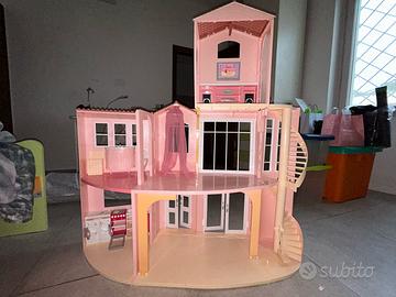 Casa di Barbie Dreamhouse anni 2000