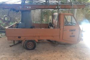 PIAGGIO  APE  CAR.