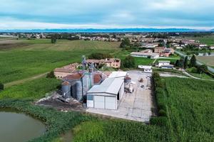 CAPANNONE A SCANDOLARA RAVARA