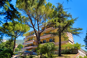 Arenzano, via inipreti, contesto privato