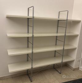 Libreria bianca con 4 ripiani
