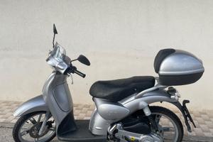 Aprilia Scarabeo 100cc 4T