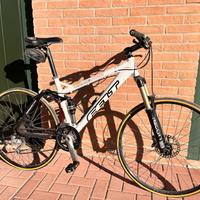 MOUNTAIN BIKE: Mtb Felt flite 6061