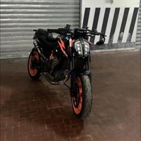 Ktm duke 890 R
