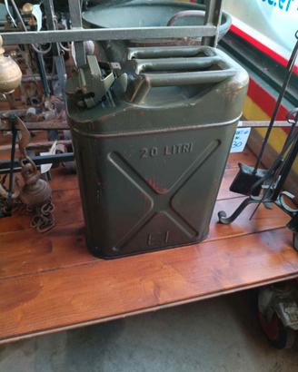 Tanica Carburante Militare 20 Litri