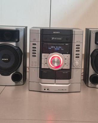 Sony Mini Hi-Fi MHC-RG190  con 3 CD, MP3 e casse