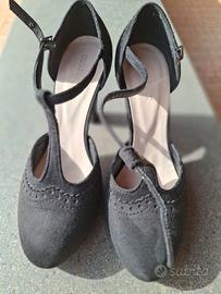 Scarpe nere con tacco in pelle scamosciata n.38