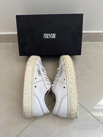 Sneakers Versace da uomo in vera pelle numero 43