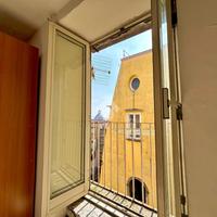 MULTILOCALE A NAPOLI