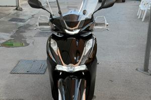 Honda sh 350