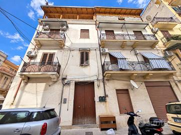 3 LOCALI A PALERMO