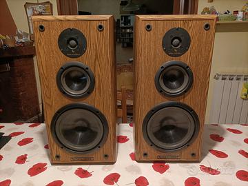 Diffusori acustici Infinity reference 40