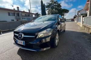 Mercedes benz a180d sport