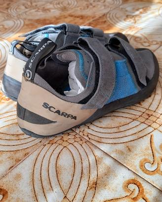 Scarpe da arrampicata 