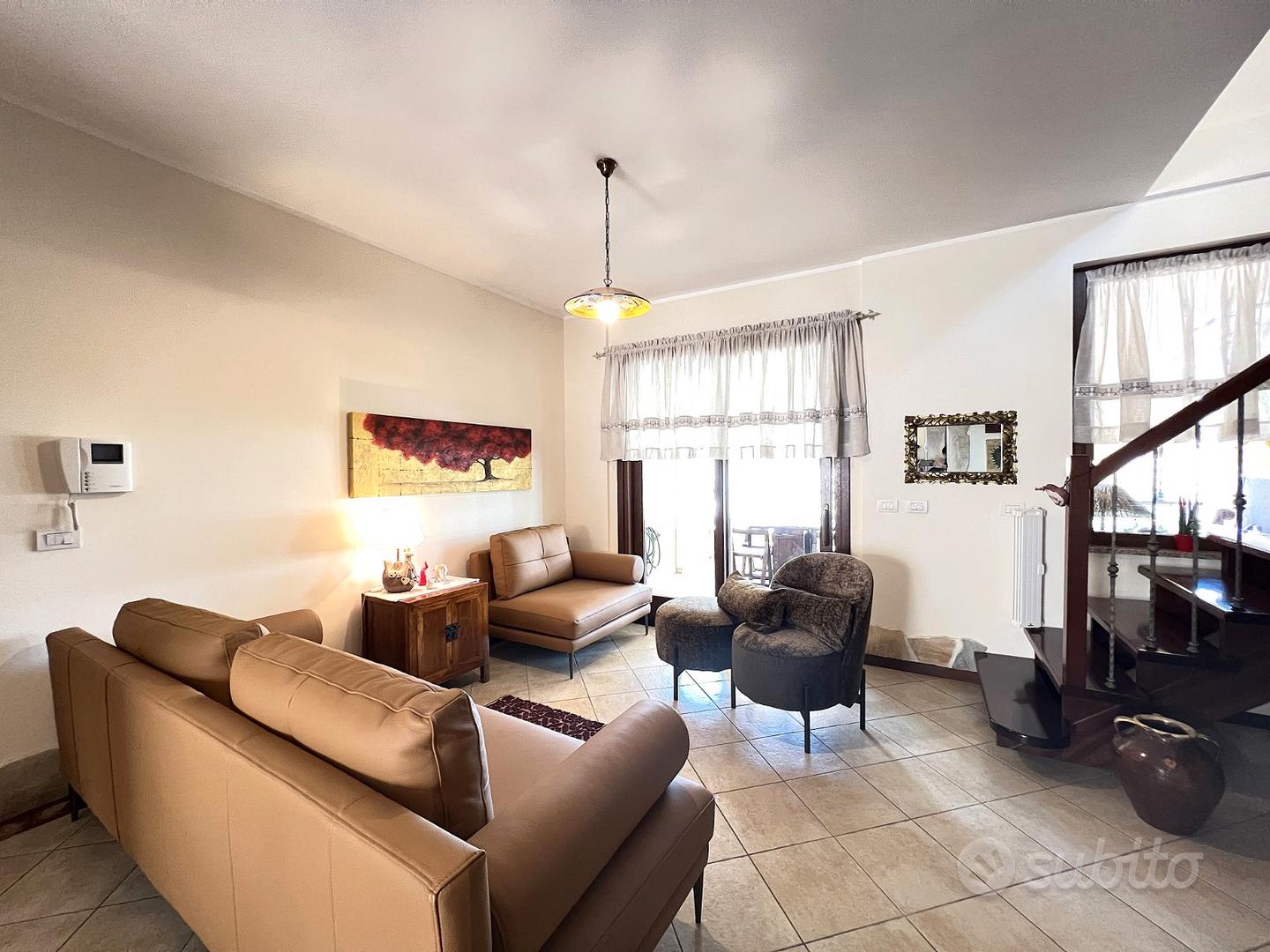 Duplex in contesto a schiera - Vista 3