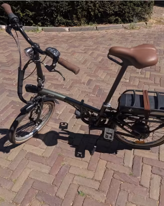 Bicicletta elettrica pieghevole Btwin E-500 verde