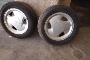 Due cerchi per SAAB 9000 o 900.