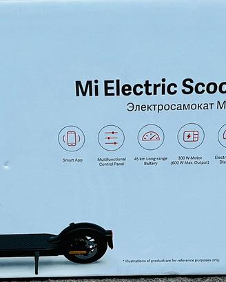 Scatola XIAOMI Monopattino M365 Pro2 e accessori